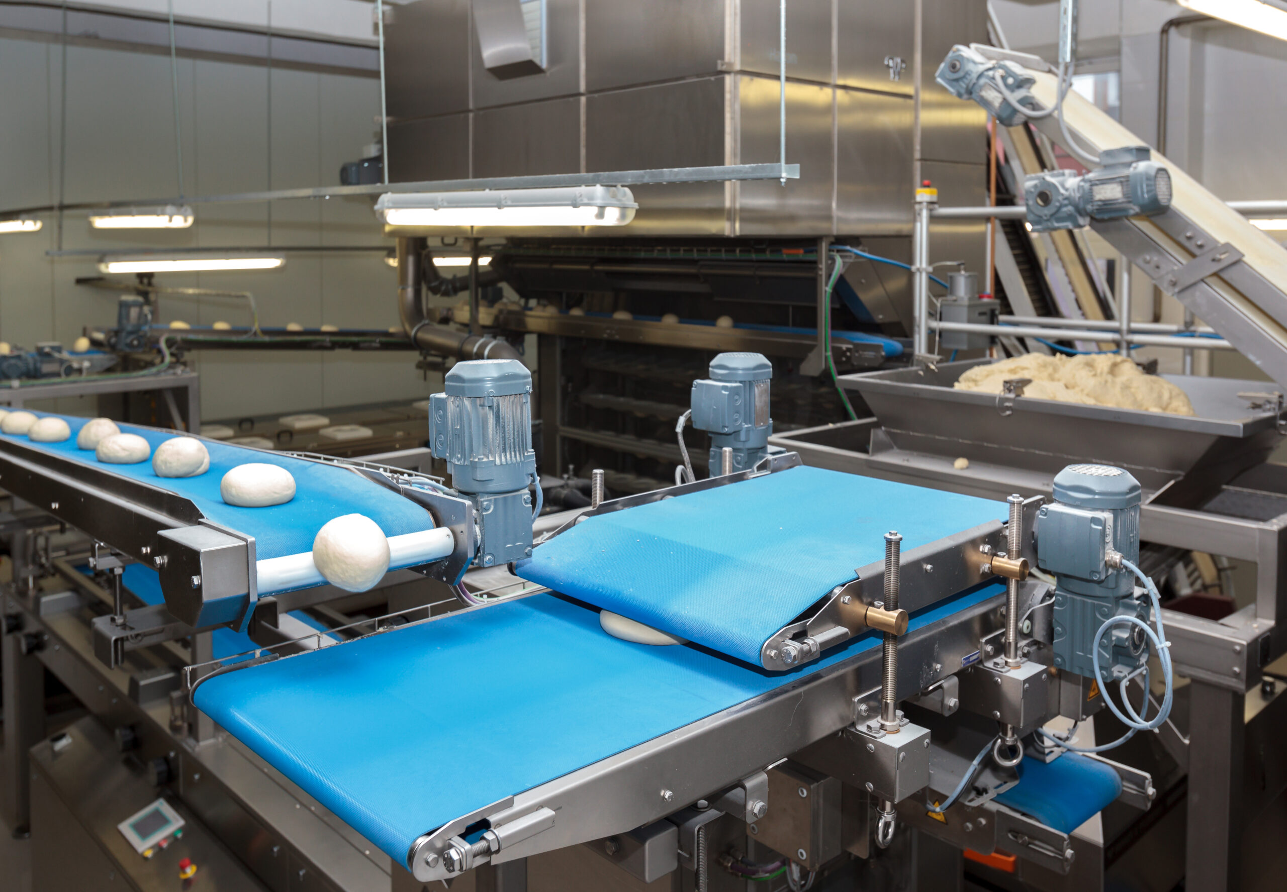 Conveyor belt food manufacturing